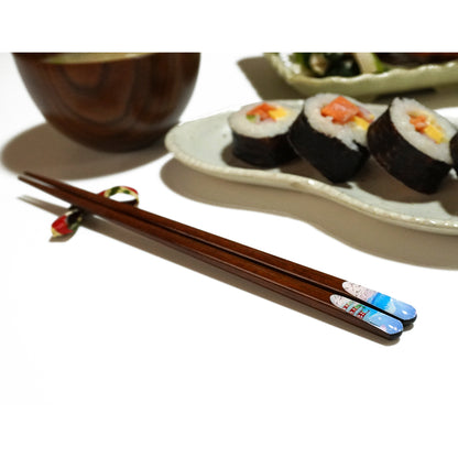 Japanese Wooden Chopsticks – Ukiyo-e, Sumo, Fuji & Sakura Designs – Natural Wood, Non-Slip, Hand-Friendly – Traditional Japanese utensils
