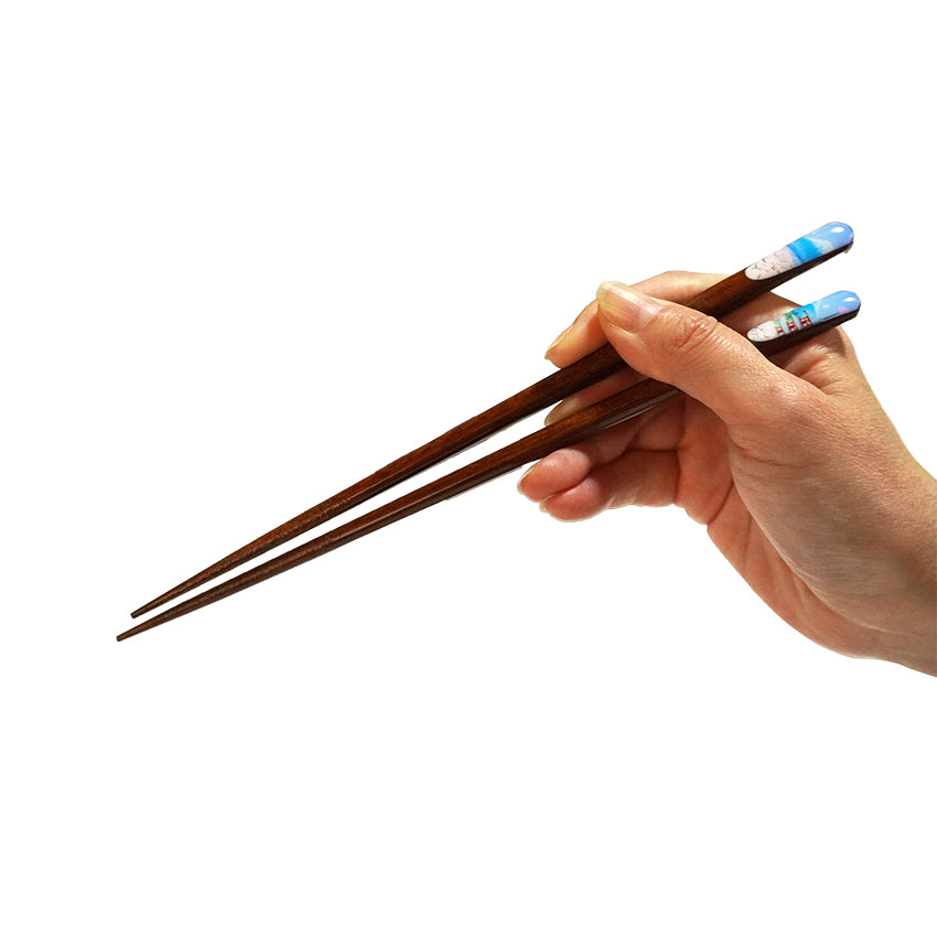 Japanese Wooden Chopsticks – Ukiyo-e, Sumo, Fuji & Sakura Designs – Natural Wood, Non-Slip, Hand-Friendly – Traditional Japanese utensils